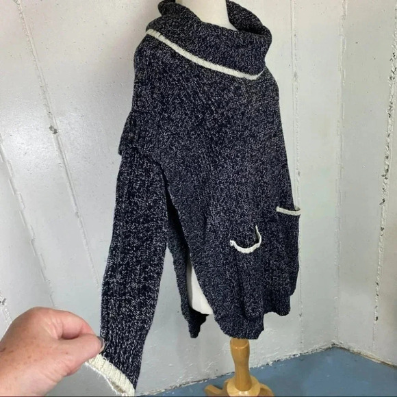 ALYA M/L black/white cowl neck sweater/ poncho - Picture 4 of 10